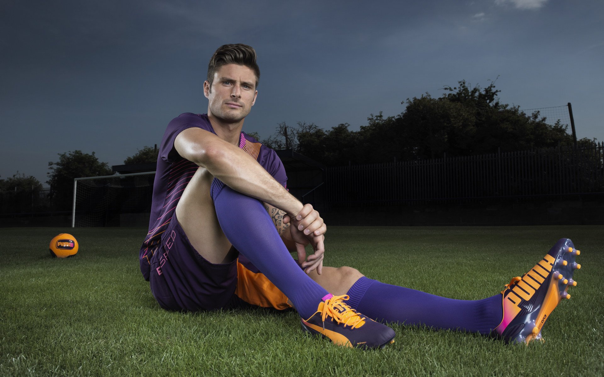 当足球绝杀遇见赛道狂飙,格纳布里双重奏响胜利的终极定义